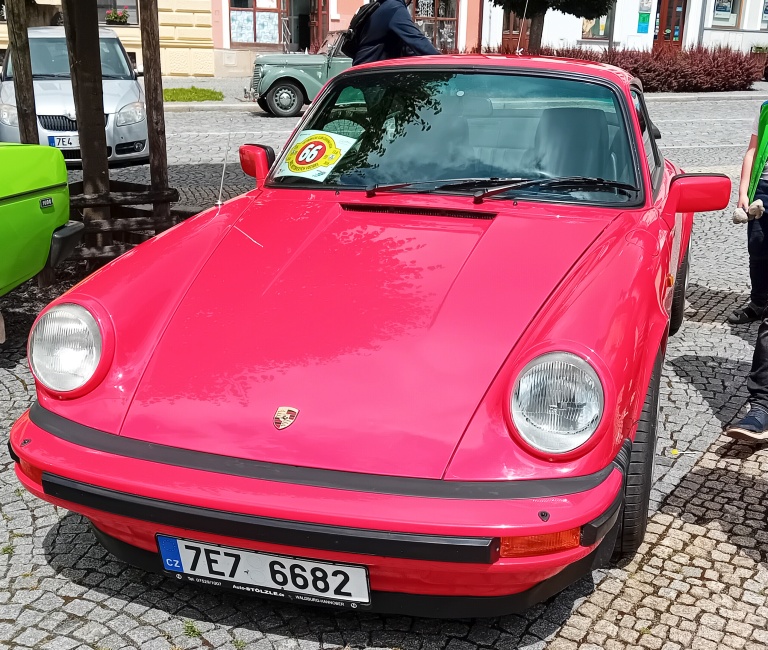 08-porsche 911model930.jpg
